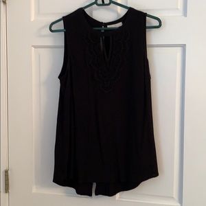 Quin Keyhole Crochet Top